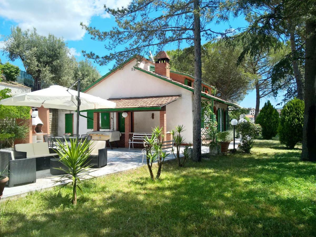 I Pini House Villa Magione Exterior foto